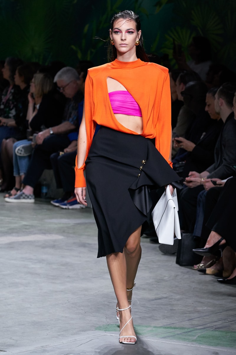 versace mfw jennifer lopez jungle sexy dress 2020 ss throwback