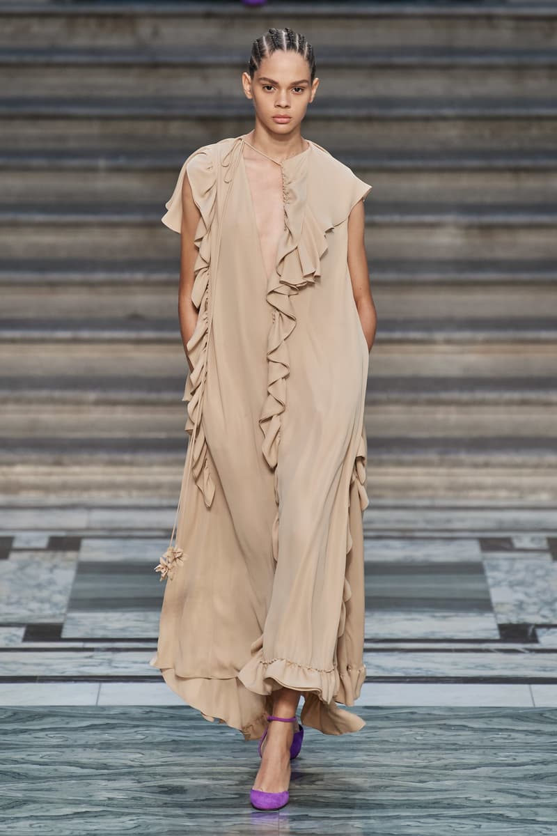 victoria beckham ss20 london fashion week lfw runway