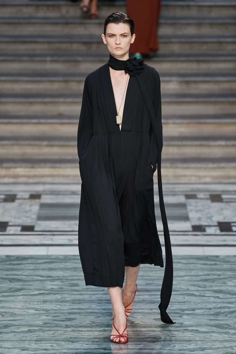 victoria beckham ss20 london fashion week lfw runway