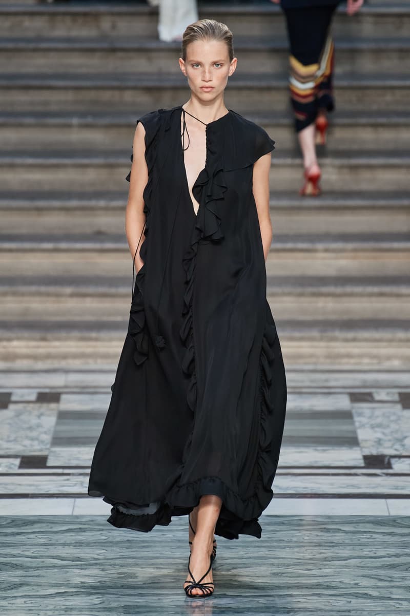 victoria beckham ss20 london fashion week lfw runway
