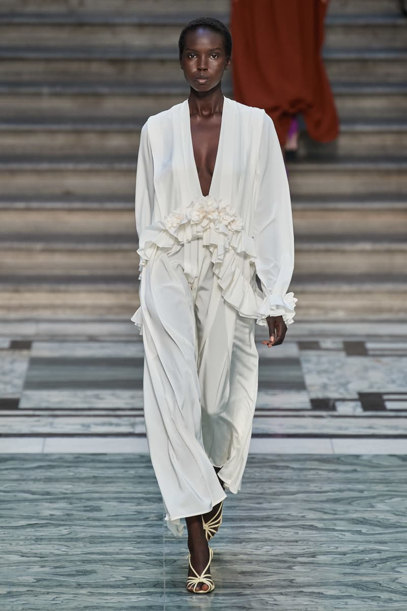 victoria beckham ss20 london fashion week lfw runway