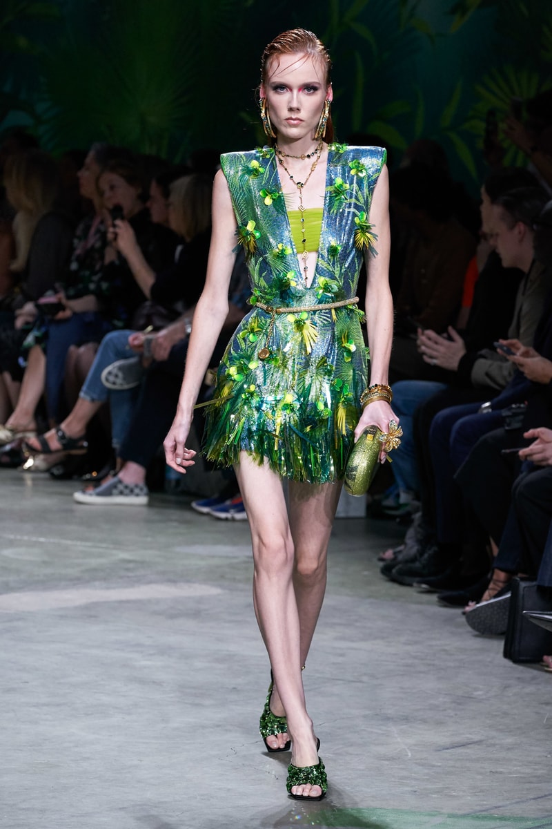 versace mfw jennifer lopez jungle sexy dress 2020 ss throwback