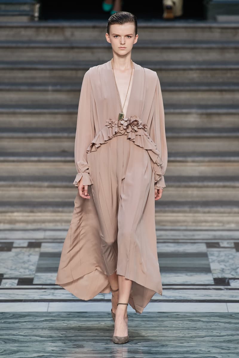 victoria beckham ss20 london fashion week lfw runway