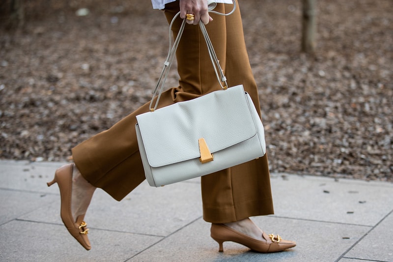 Work-shoes-kv