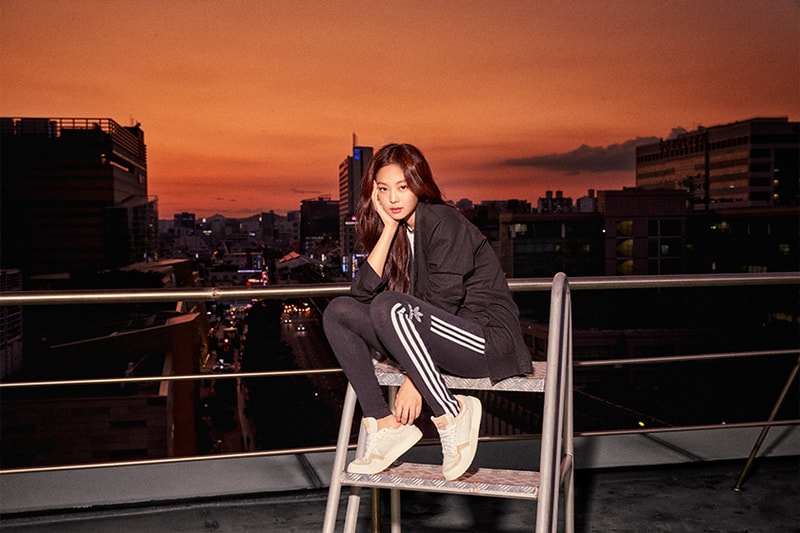 blackpink-jennie-rose-lisa-jisoo-adidas-originals-supercourt