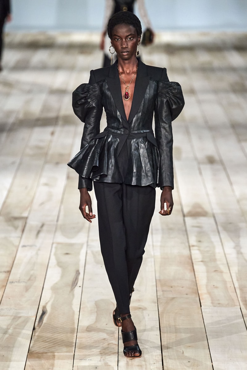 Alexander mcqueen spring 2020 ready to wear