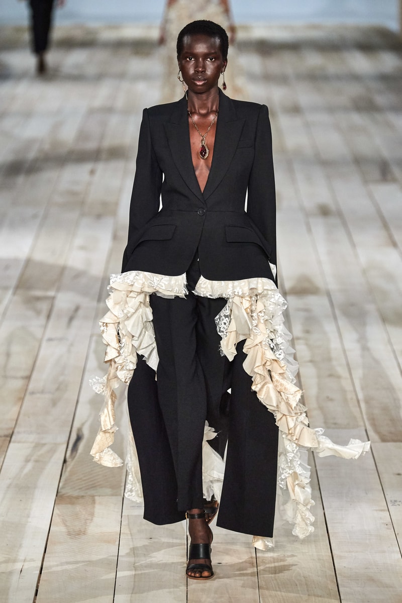 Alexander mcqueen spring 2020 ready to wear