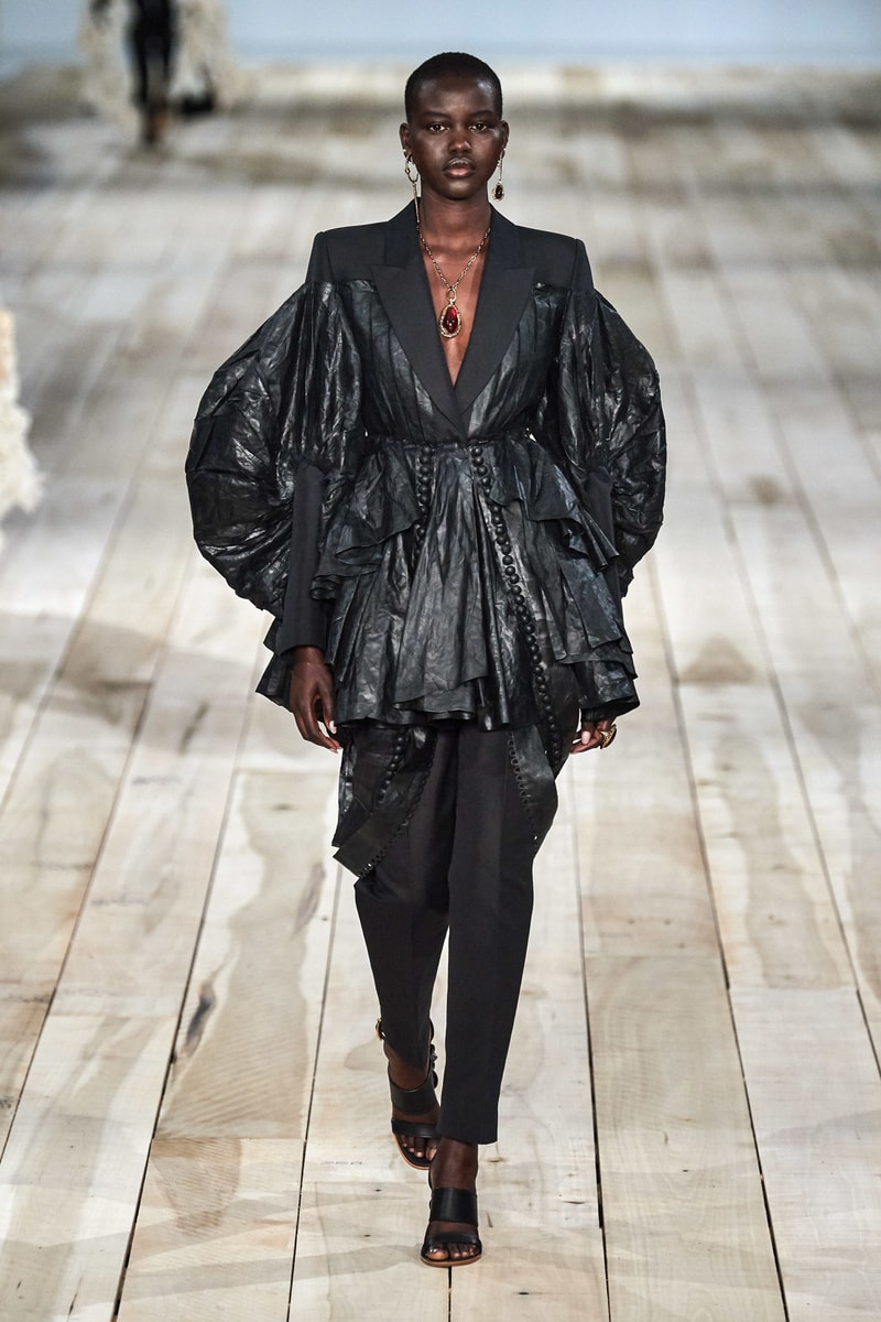 Alexander mcqueen spring 2020 ready to wear