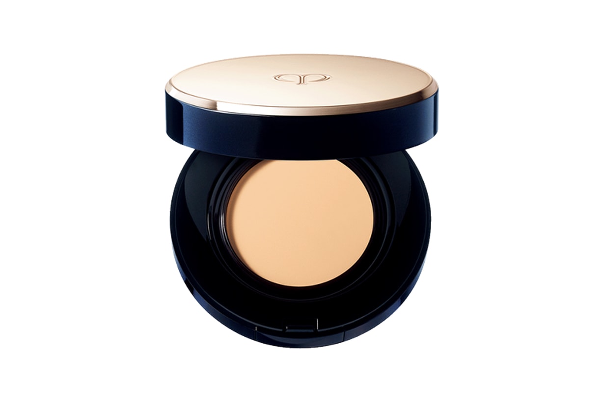 Clé de Peau Beauté Radiant Cream to Powder Foundation teint poudre creme eclat cosmetics makeup base makeup foundation  