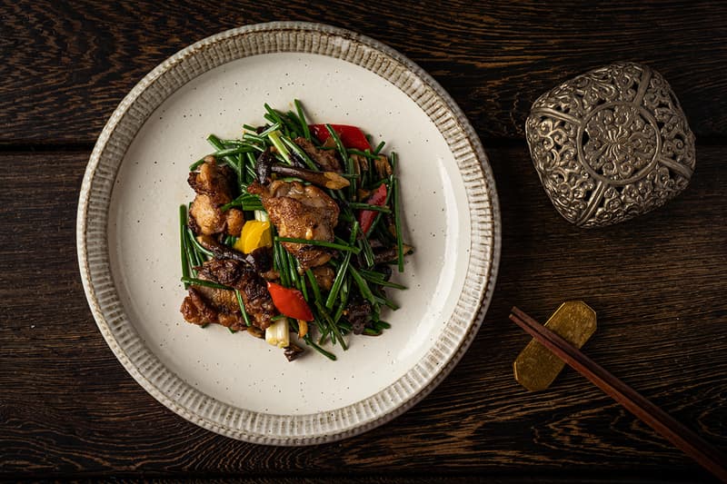 Fried French Quail Leg with Termitomyces Mushroom Garlic Chives