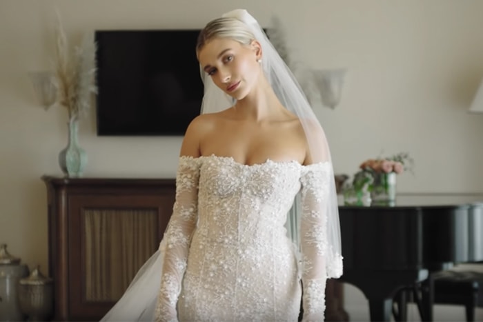 Hailey Bieber 婚前試穿婚紗影片曝光！禮服融入街頭風設計誓成最美的新娘
