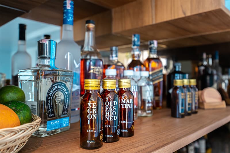 Hotel Cocktail Bar