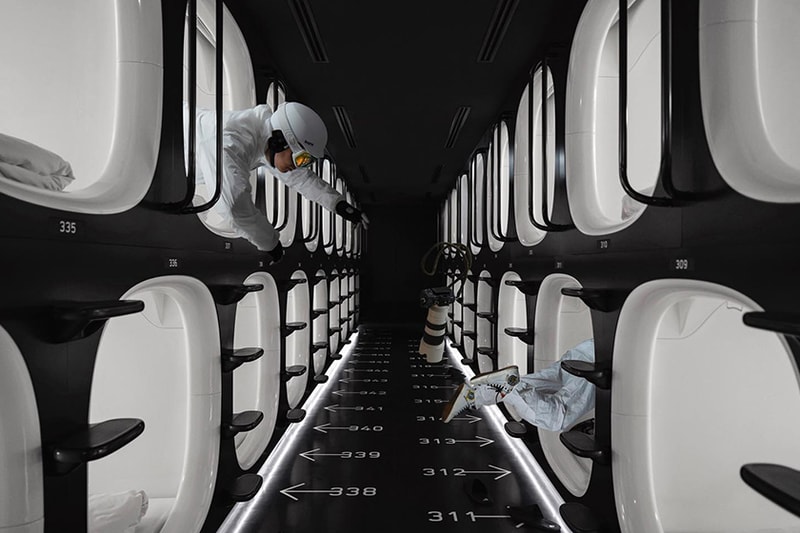 9h nine hours Capsule Hotel Tokyo Japan