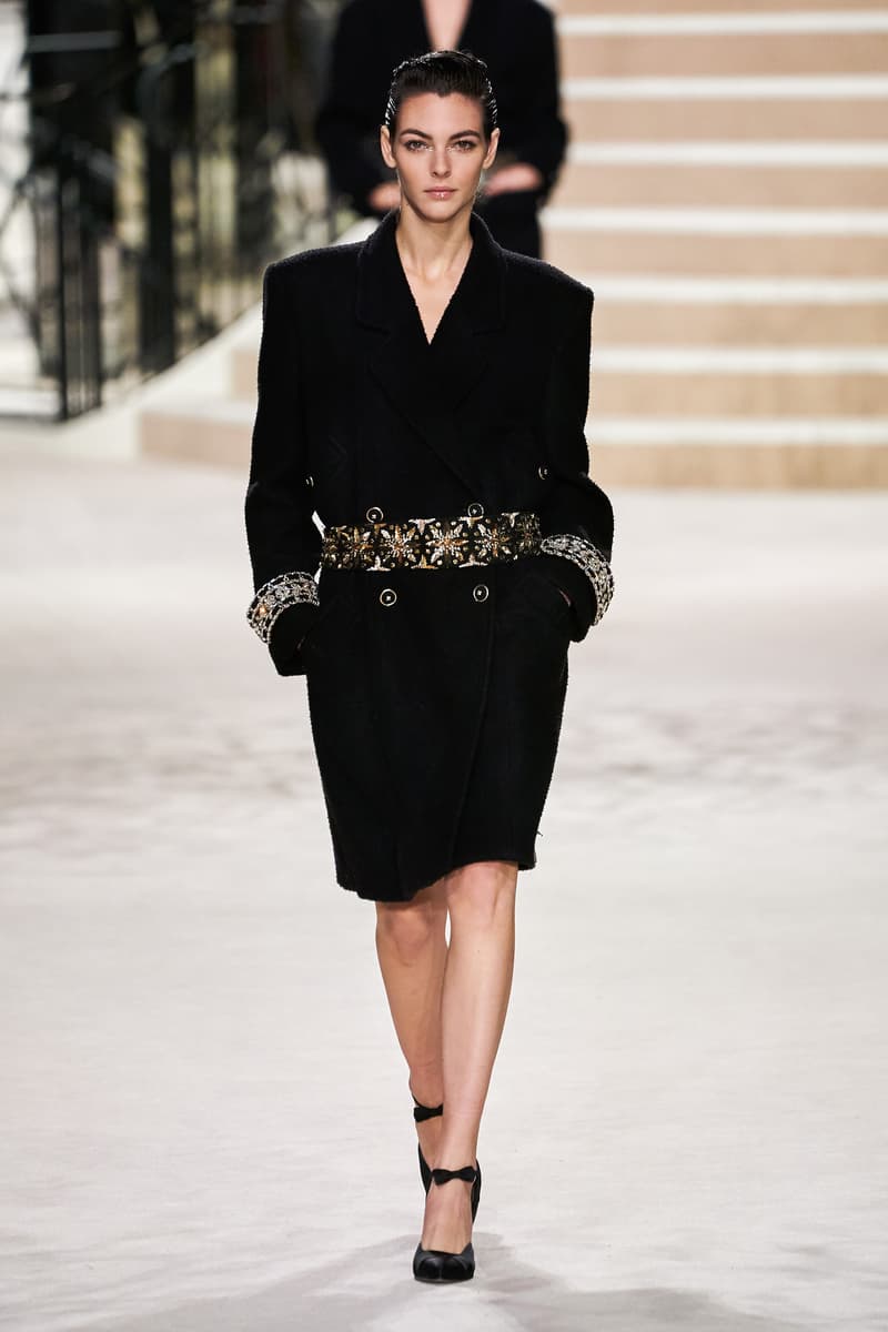 chanel Métiers d'art 2020 pre-fall show cambon 31