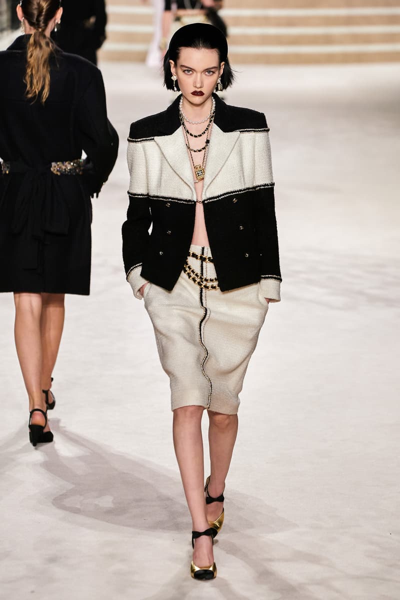 chanel Métiers d'art 2020 pre-fall show cambon 31