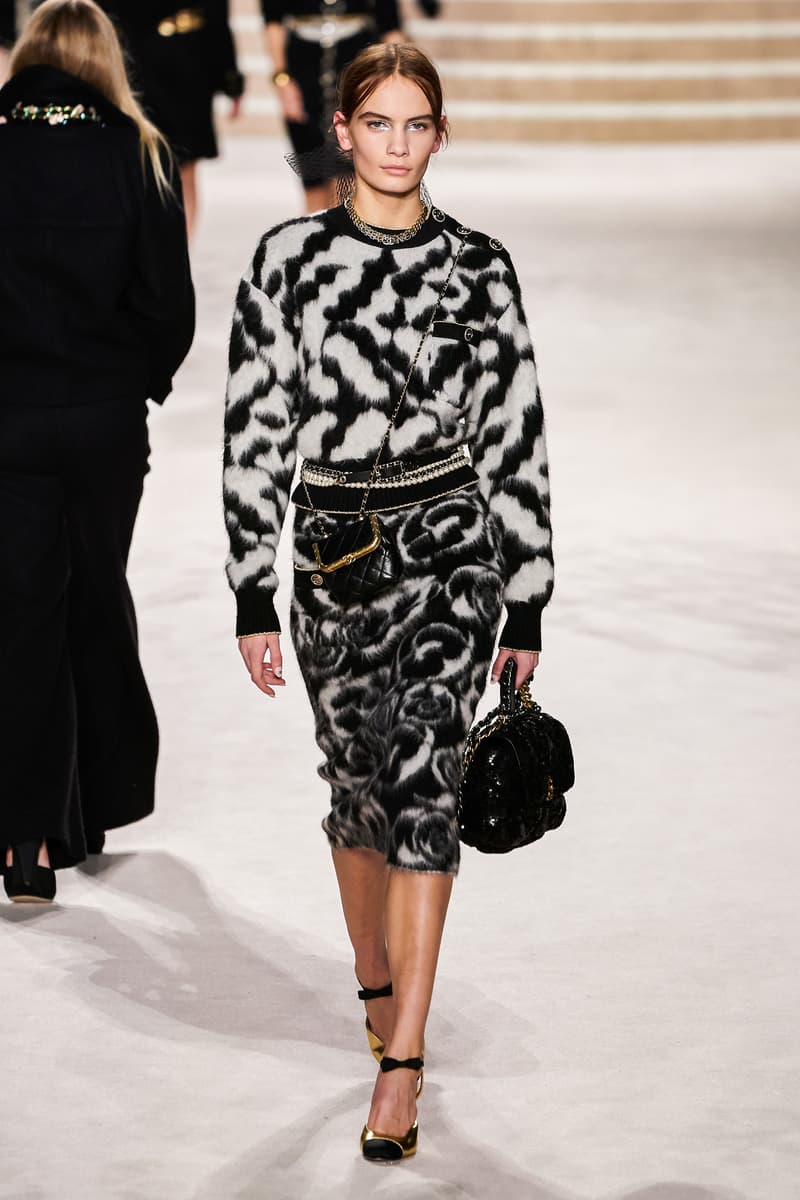 chanel Métiers d'art 2020 pre-fall show cambon 31