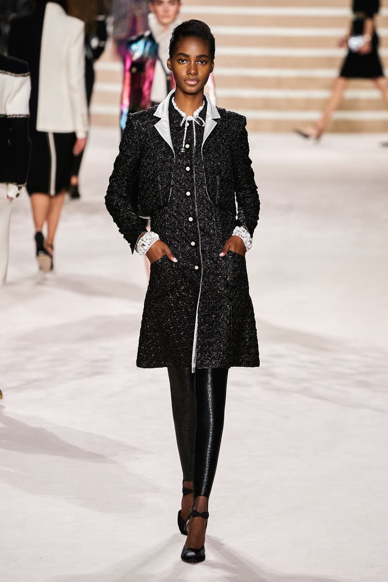 chanel Métiers d'art 2020 pre-fall show cambon 31