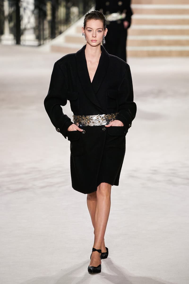 chanel Métiers d'art 2020 pre-fall show cambon 31