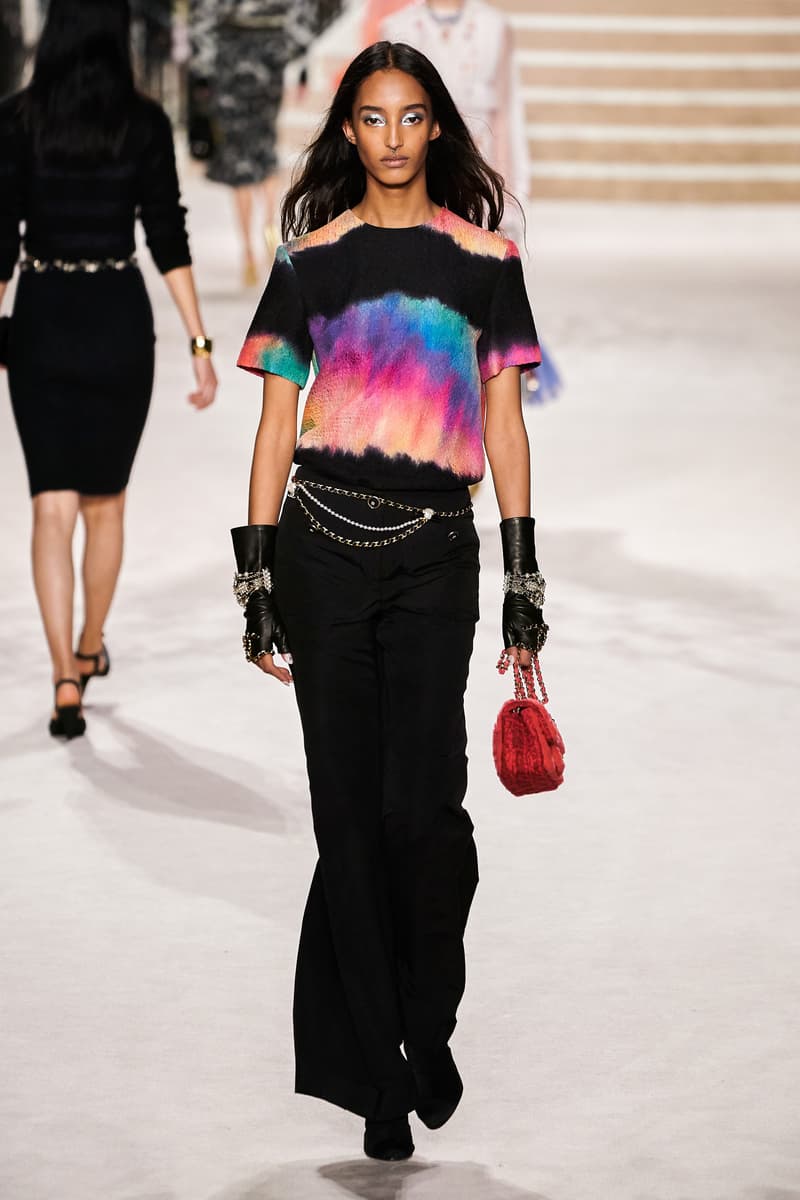 chanel Métiers d'art 2020 pre-fall show cambon 31