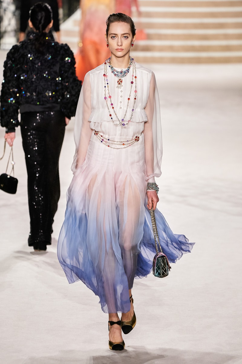 chanel Métiers d'art 2020 pre-fall show cambon 31