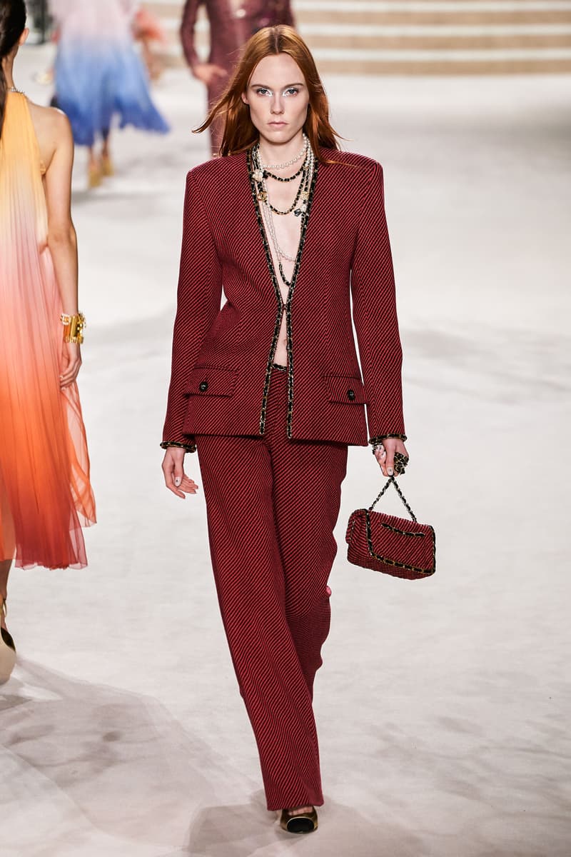 chanel Métiers d'art 2020 pre-fall show cambon 31