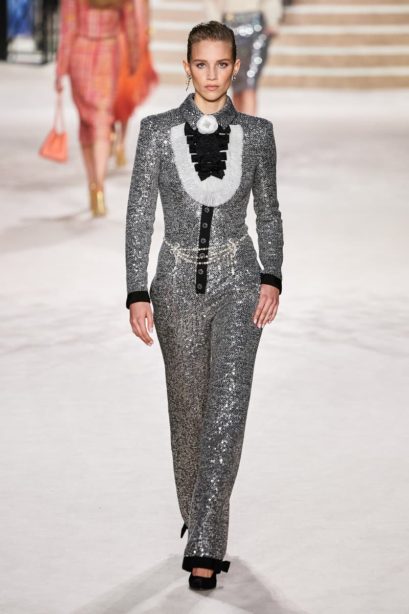 chanel Métiers d'art 2020 pre-fall show cambon 31