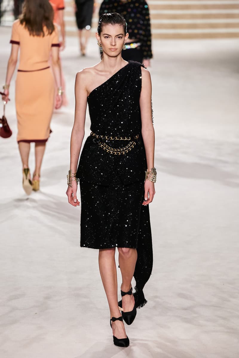 chanel Métiers d'art 2020 pre-fall show cambon 31