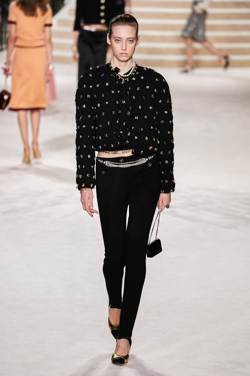 chanel Métiers d'art 2020 pre-fall show cambon 31