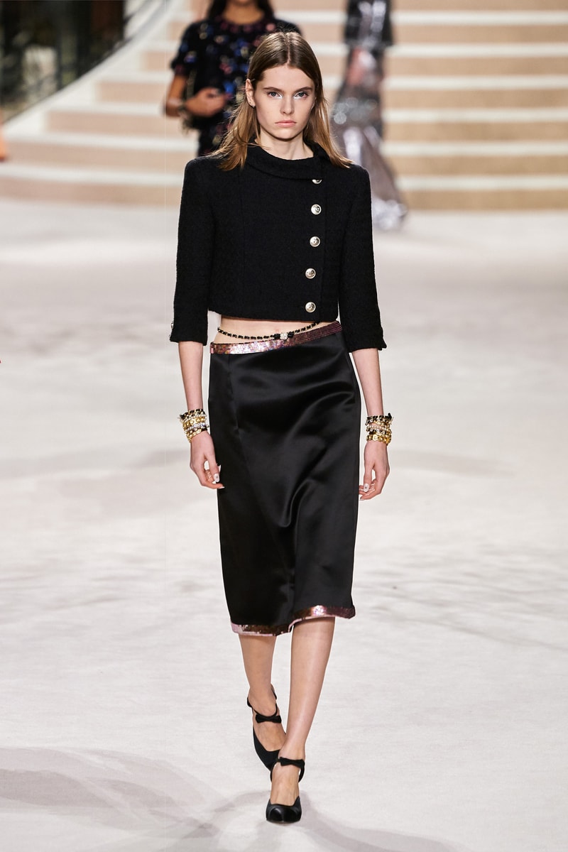 chanel Métiers d'art 2020 pre-fall show cambon 31