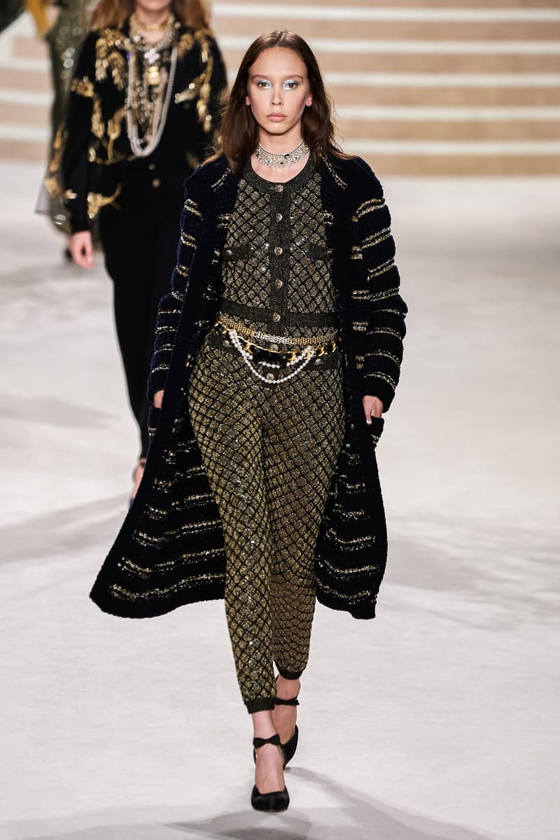 chanel Métiers d'art 2020 pre-fall show cambon 31