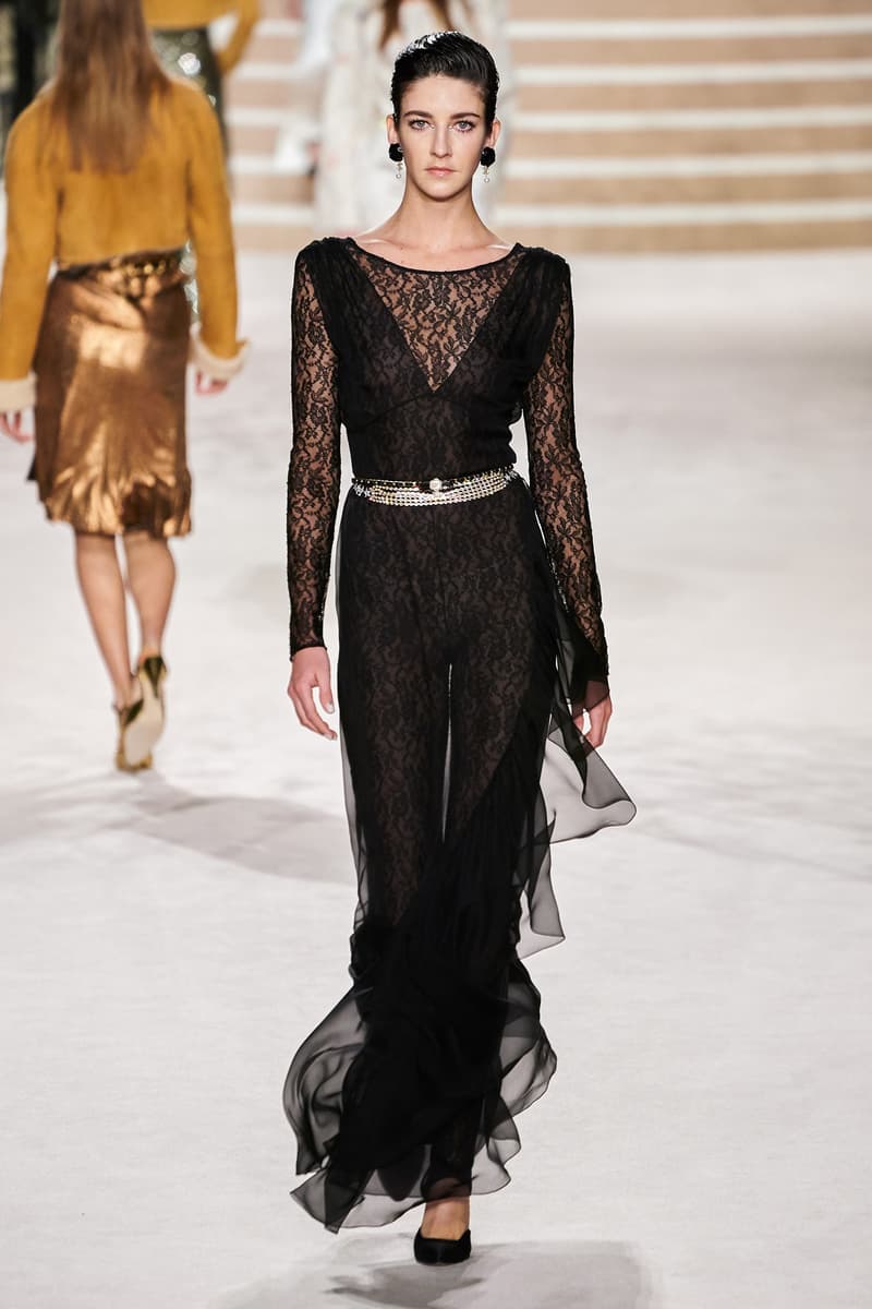 chanel Métiers d'art 2020 pre-fall show cambon 31
