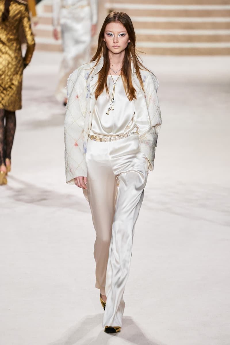 chanel Métiers d'art 2020 pre-fall show cambon 31