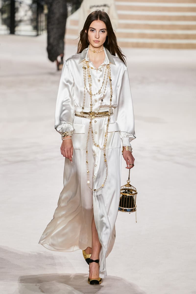 chanel Métiers d'art 2020 pre-fall show cambon 31