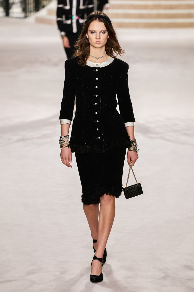 chanel Métiers d'art 2020 pre-fall show cambon 31