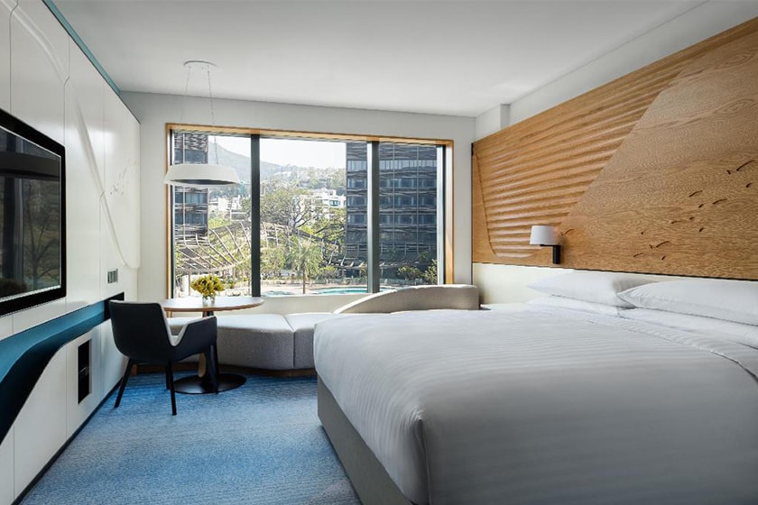 hong kong hotels New Years Eve stayacation