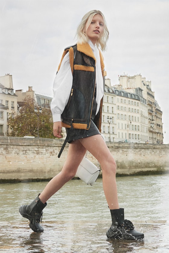 Louis Vuitton 推出「Rain」系列雨靴，運動型這款根本就是日常單品！ - POPBEE
