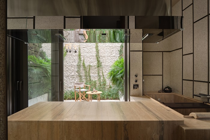 城市中的 Get Away:看著維港的海景享受一天的 SPA 與美食