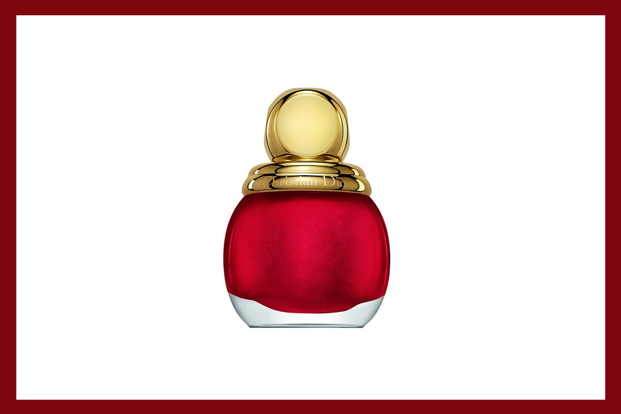 beautiful red nail varnishes to wear this christmas