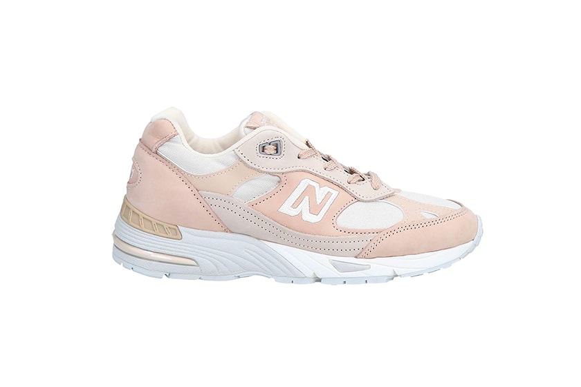 New Balance Cozy Style Sneakers Japanese Girl