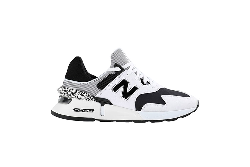 New Balance Cozy Style Sneakers Japanese Girl