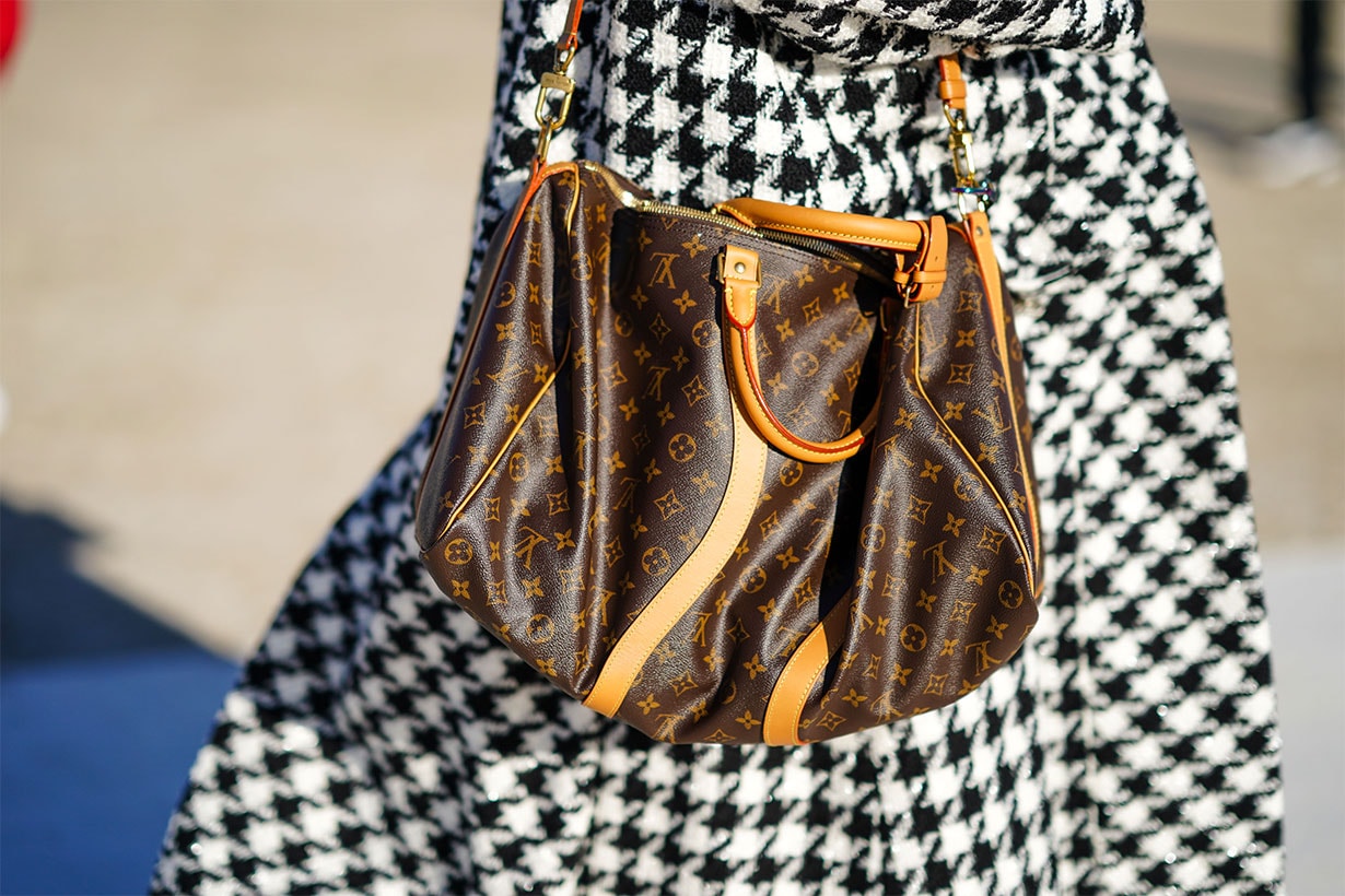 Louis Vuitton Logo Bag Street Style