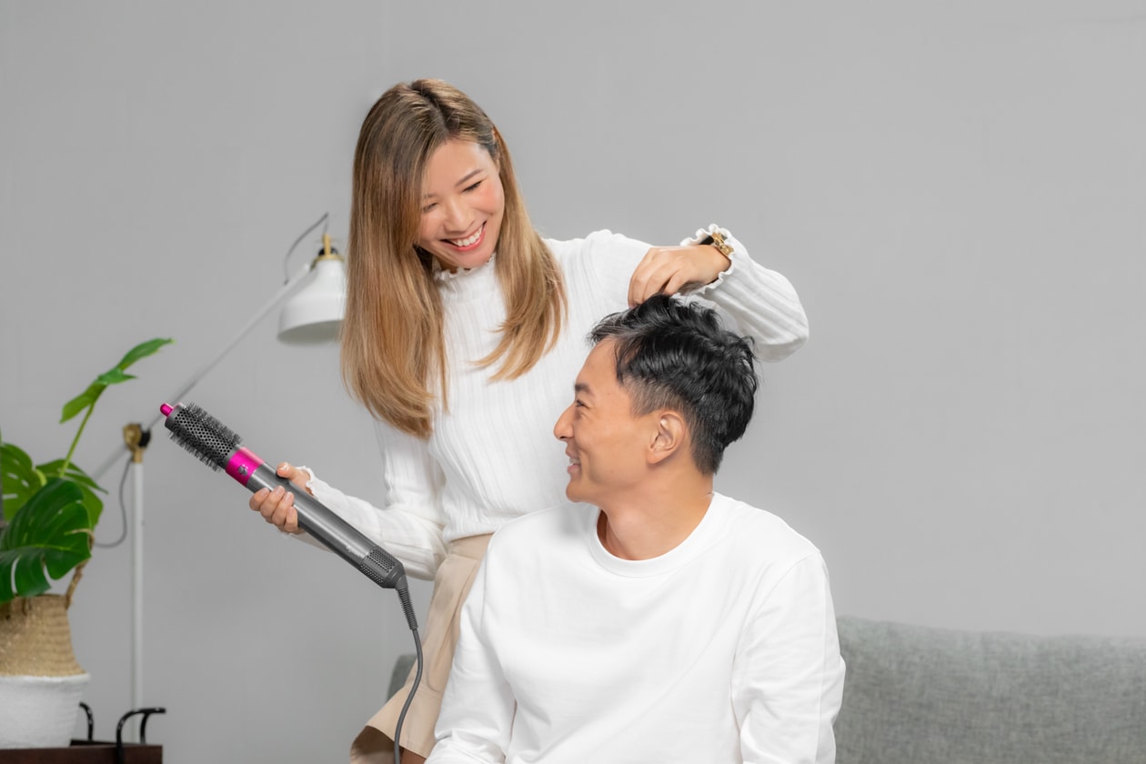 dyson-airwrap Valentine's Day gift idea