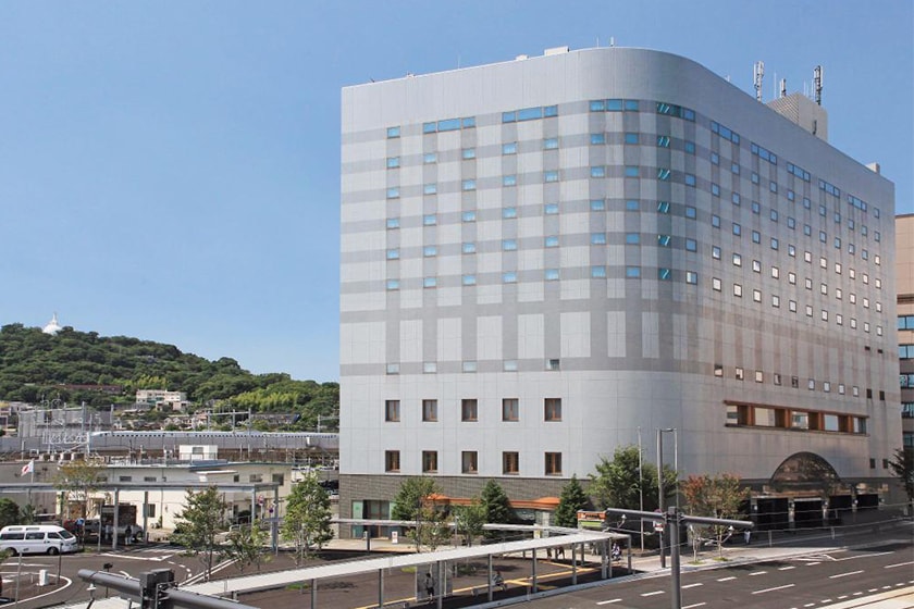 japan sakura prediction travel hotel