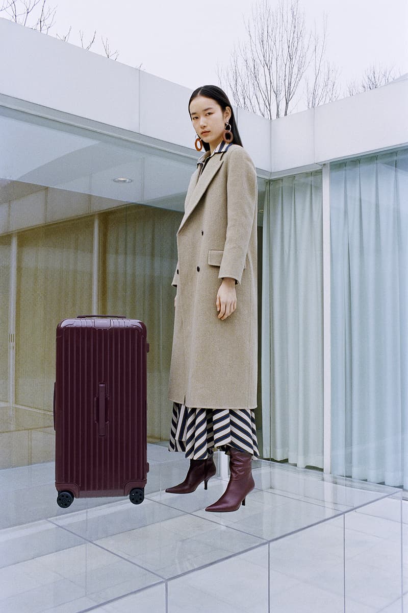 Rimowa essential Luggage Case Glacier Berry