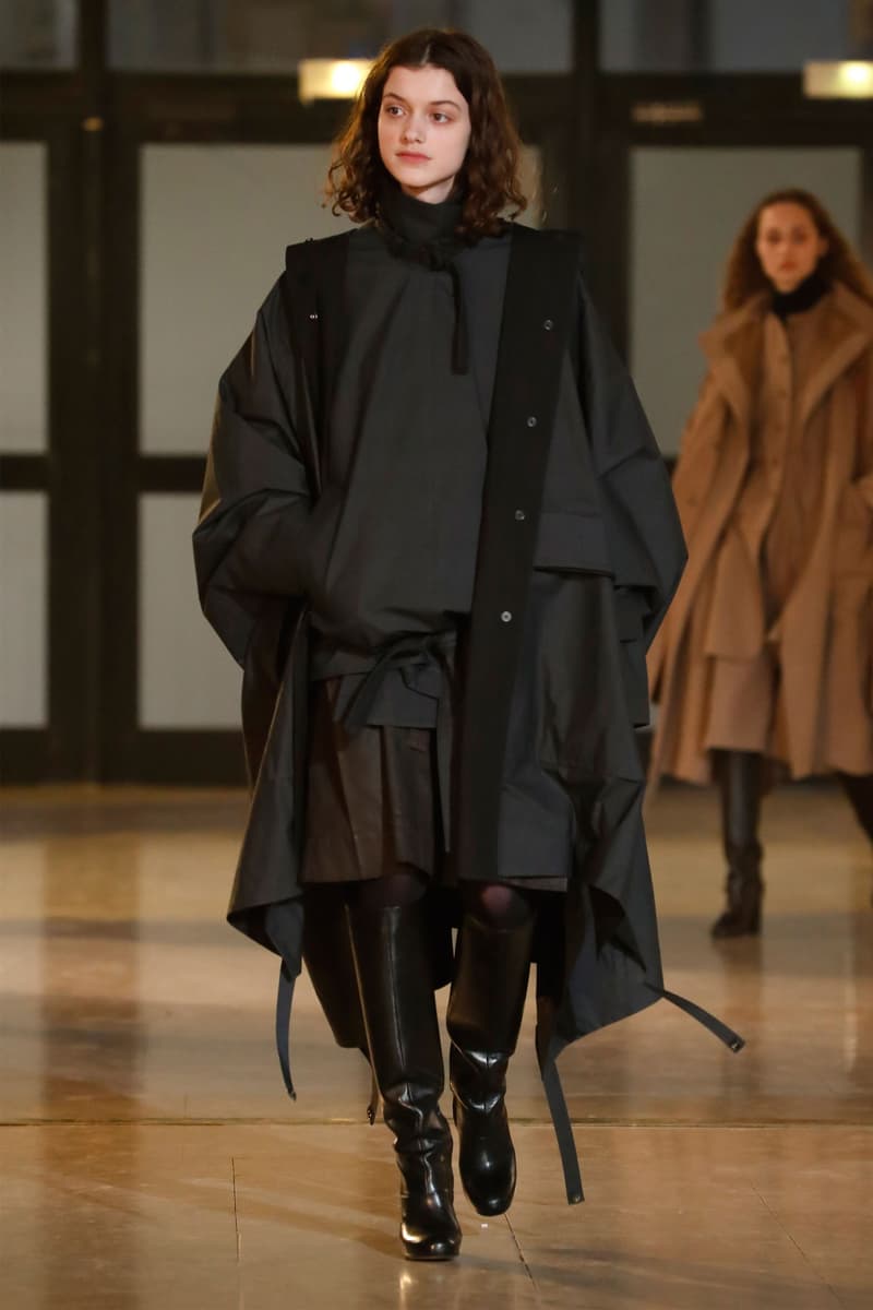 Paris fashion show fall 2020 ready to wear christophe lemaire