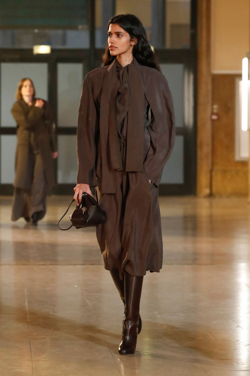 Paris fashion show fall 2020 ready to wear christophe lemaire