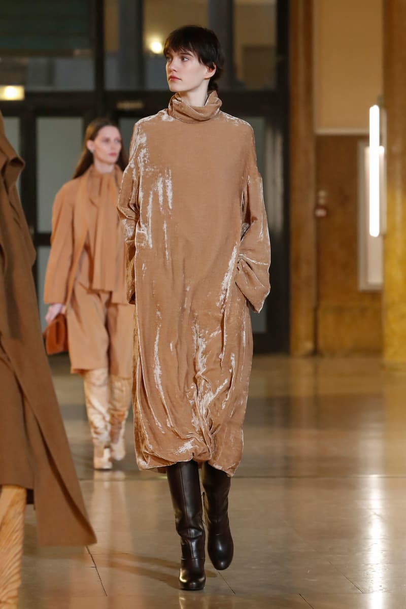 Paris fashion show fall 2020 ready to wear christophe lemaire