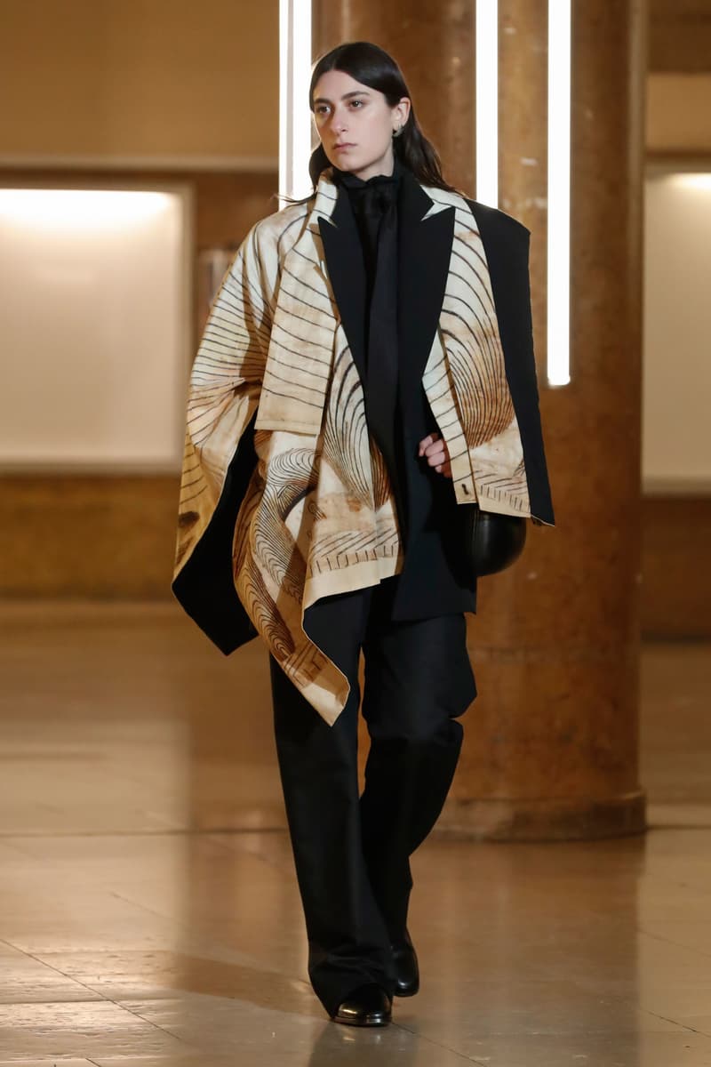 Paris fashion show fall 2020 ready to wear christophe lemaire