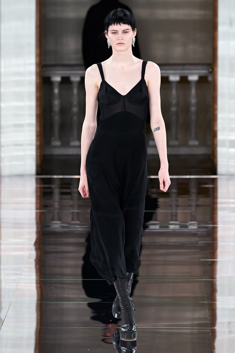 fall 2020 ready to wear Victoria beckham Lodon fashion week
