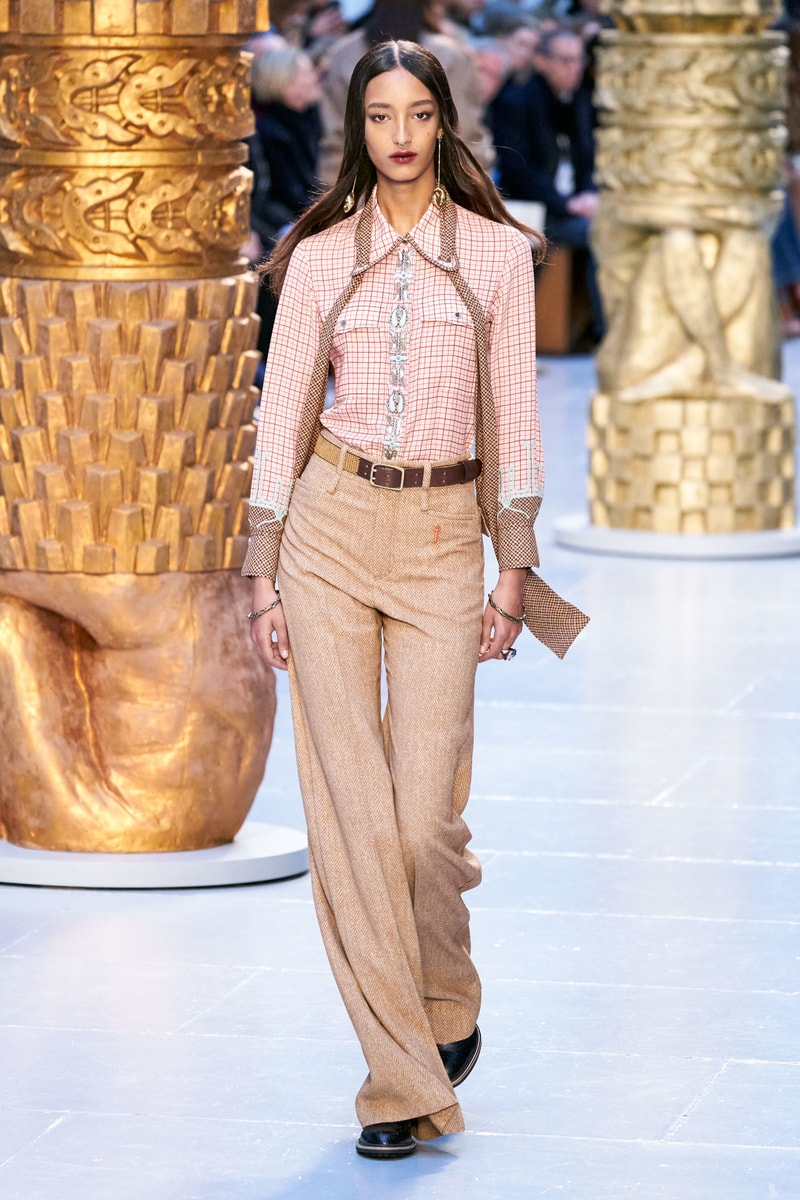 Chloé paris fashion show 2020 fw Sofia Steinberg model